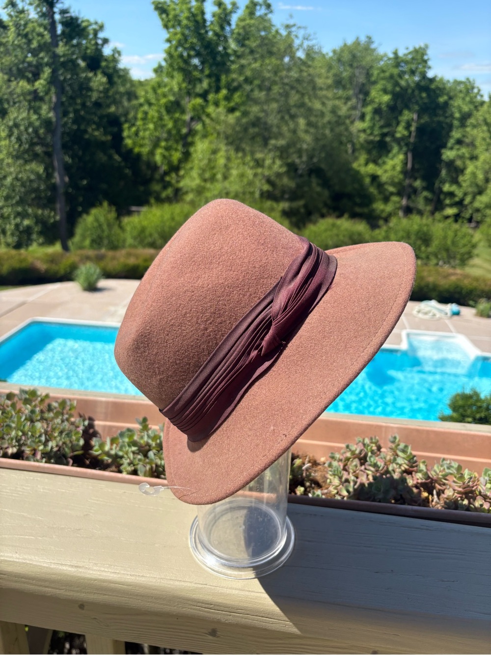 DOESKIN VTG  Woman’s 2” Brim Brown Wool Fedora Hat, Size: L fits up to 22” head